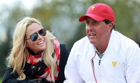 Phil Mickelson wife: The beauty who fell for golf pro - despite ...