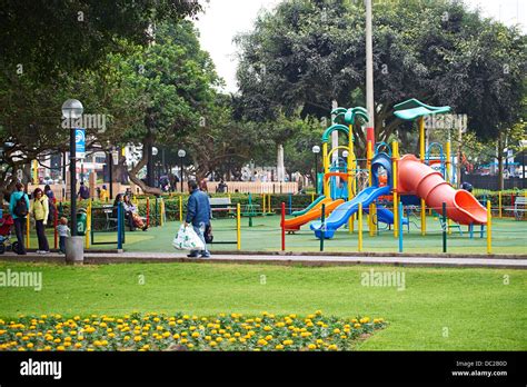 Childrens park hi-res stock photography and images - Alamy