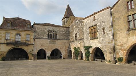 Medieval Town Square, Monpazier (Bastide Town) | Tracey Hind | Flickr