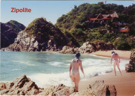 Playa Zipolite Photos People