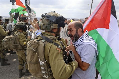 Israel 'persecutes' Palestinian people, new UN report says | Middle ...