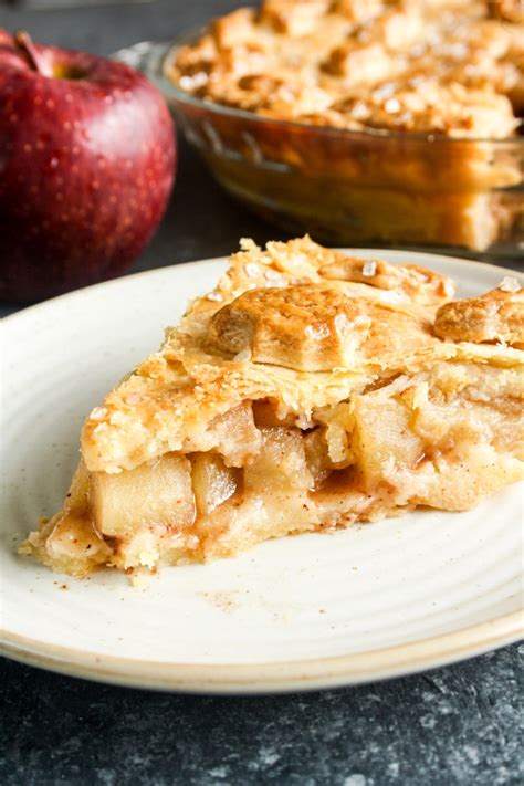 Apple Pie with Cream Cheese Crust