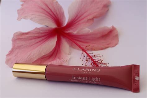 Beauty Shout Box: CLARINS INSTANT LIGHT NATURAL LIP PERFECTOR {REVIEW} | Natural lips, Lips ...