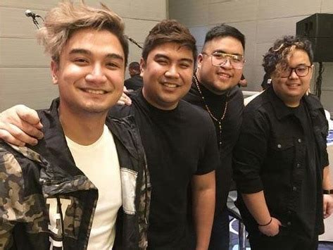 Agsunta embraces feels in its first major concert