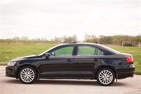 volksvagen-jetta-black (15 of 40) | Car Dealership in Philadelphia