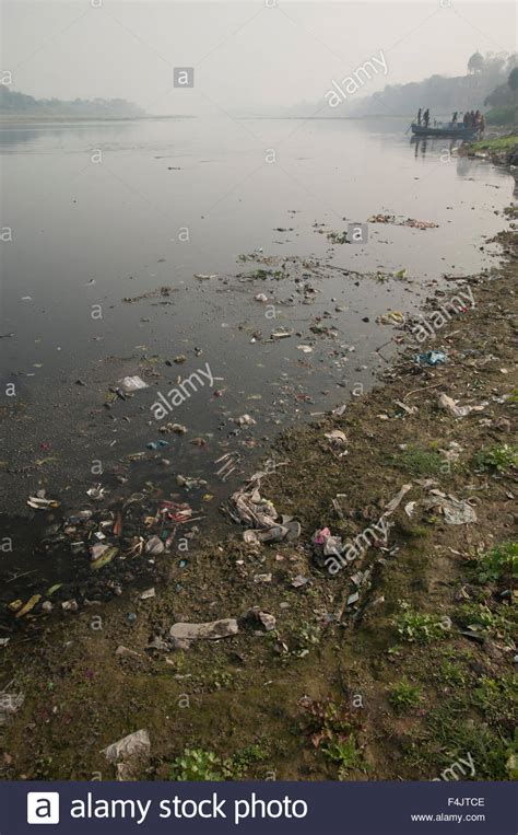 Yamuna River Agra Pollution High Resolution Stock Photography and ...