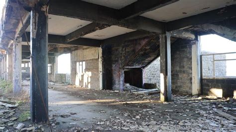 Restoration of Weston's crumbling Birnbeck Pier moves closer - BBC News