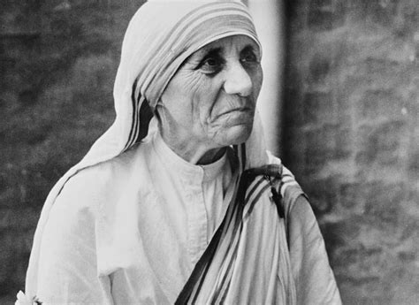 Biography of Mother Teresa, 'The Saint of the Gutters'