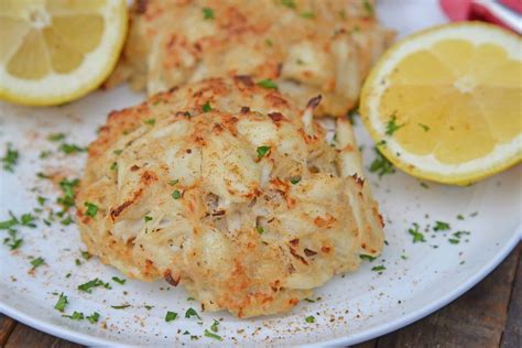 Authentic Maryland Crab Cakes | BEST 5 Star Jumbo Lump Crab Cakes!