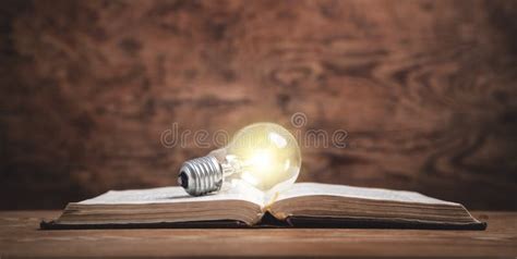 Light Bulb on the Book. Knowledge, Creative, Wisdom Stock Photo - Image ...