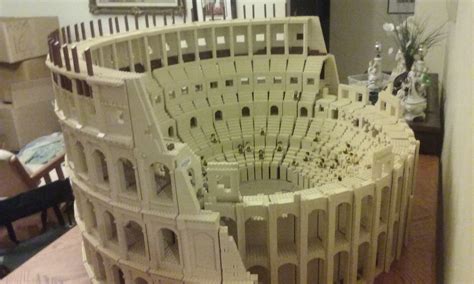 Lego Colosseum from a Motion Picture Studio - Minifigure Price Guide