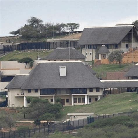 South African papers defy Jacob Zuma's Nkandla house photo ban