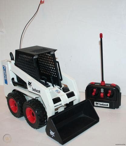 Remote Control Bobcat Skid Steer 753 Works Great! R/C | #103497898