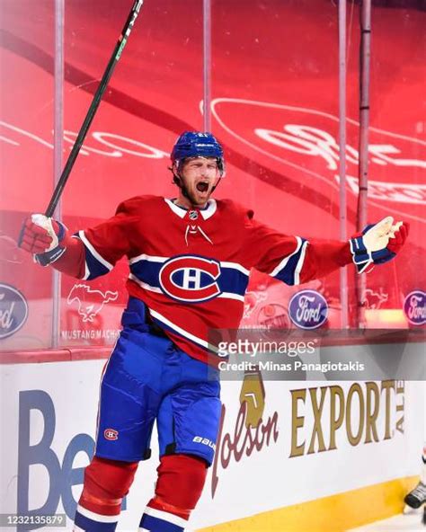 766 Eric Staal Vs Canadiens Photos & High Res Pictures - Getty Images