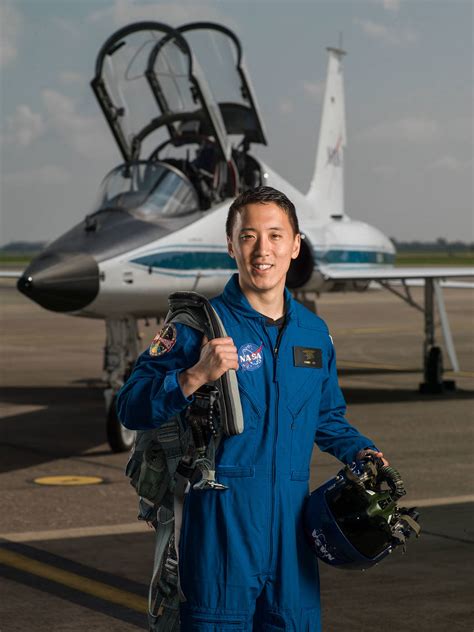 Jonny Kim, ex-Navy SEAL and Harvard doc, is now the first Korean American Astronaut | LaptrinhX ...