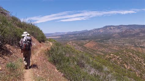 The Traveling Mandolin: PCT Weekly Photo: Flat trail, steep hill