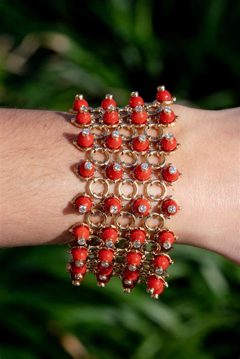 Red Coral Mediterranean Jewelry: What You Need To Know About This Age ...