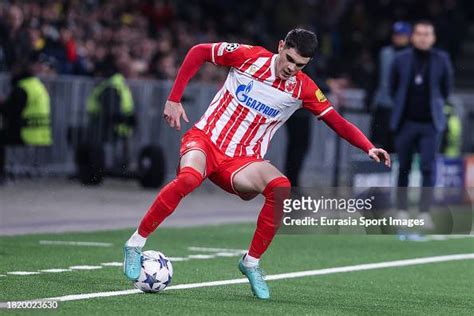 Kosta Nedeljkovic of Crvena zvezda controls the ball during the UEFA ...