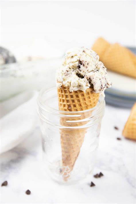 Stracciatella Gelato Recipe | Wanderzest