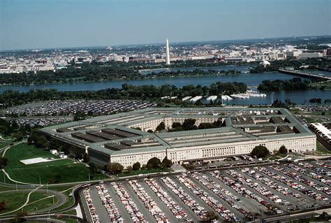 An aerial view of the Pentagon - U.S. National Archives & DVIDS Public ...