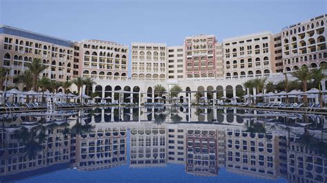 The 5 best luxury hotels in Abu Dhabi - Luxurylaunches