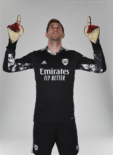 Arsenal 20-21 Goalkeeper Home Kit Released + Keeper Away Kit Leaked ...