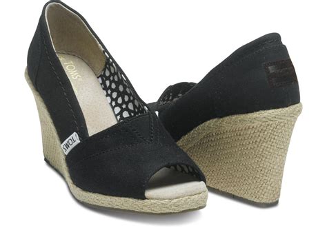 Lyst - Toms Black Canvas Women's Wedges in Black