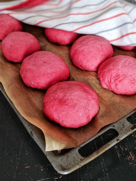 Homemade Pink Burger Buns with Chia – In Love with Bliss