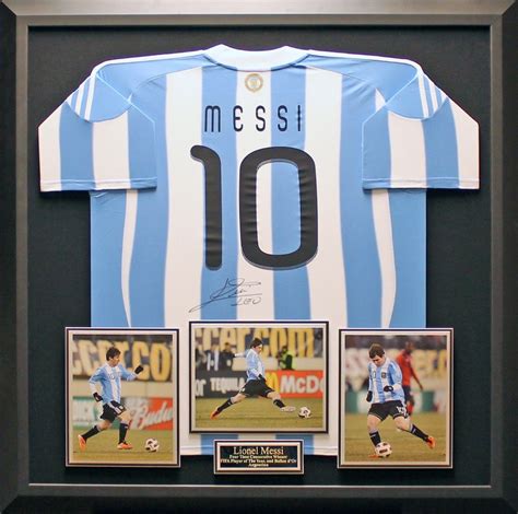 Lionel Messi PSG Jersey Number: Messi Jersey Autographed