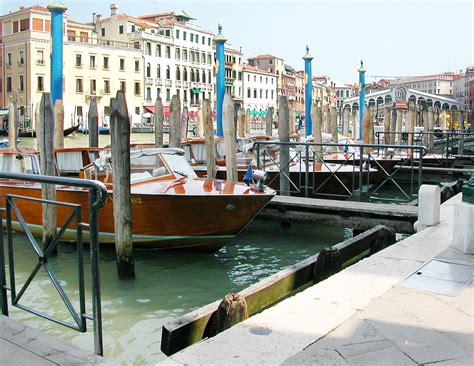 Rialto Bridge Free Photo Download | FreeImages