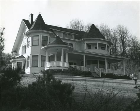 Charles F. Nelson House in Kitsap County, Washington. | Nelson house ...