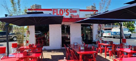 Flo's Clam Shack, a favorite Food Network seafood joint, opens in ...