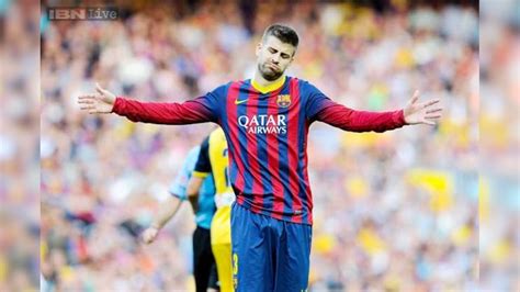 Gerard Pique agrees four-year contract extension with Barcelona