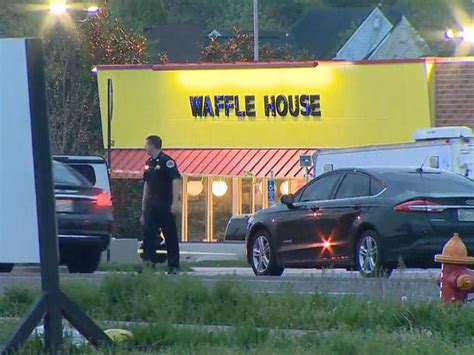 Nashville Waffle House shooting suspect Travis Reinking arrested, police say -- live updates ...