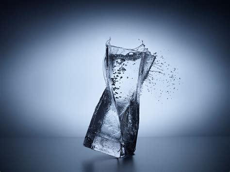 Information Hub Of Besties.: Liquid Glass Photography By Jean Bérard Fotografía