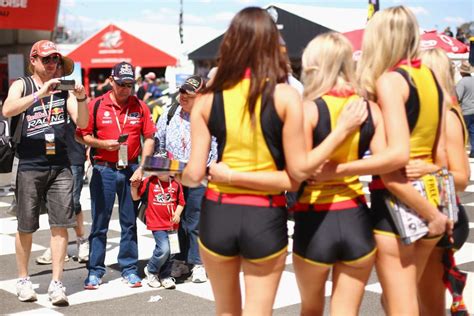 The hottest grid girls: Bathurst v The World | Sporting News Australia