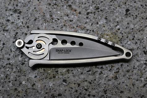 FS: Folding knives