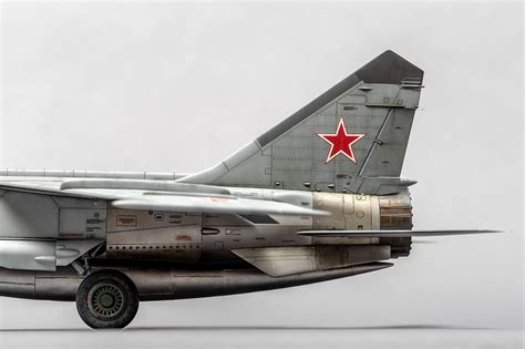 Mig-25RBT "Foxbat" - Model Aces