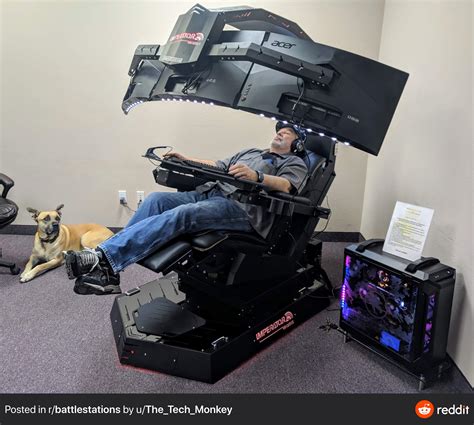 This gaming chair with floating screens. : r/nextfuckinglevel