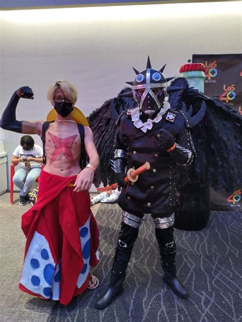 king cosplay one piece : r/OnePiece