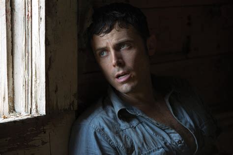 Casey Affleck as Bob Muldoon in Ain't Them Bodies Saints - Casey ...