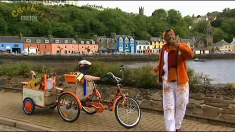 Balamory Dance - YouTube