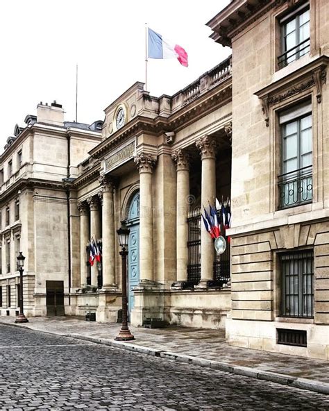 La Costruzione Francese Del Parlamento a Parigi, Francia Immagine Stock - Immagine di parlamento ...