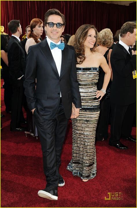 Robert Downey Jr. -- Oscars 2010 Red Carpet: Photo 2432878 | 2010 ...