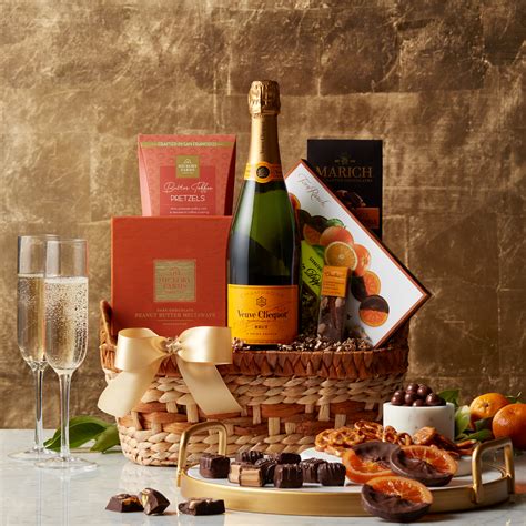 Veuve Clicquot Champagne Gift Basket | Hickory Farms