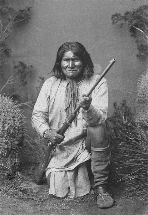 Geronimo (1829-1909) Biography - Life of Apache Leader