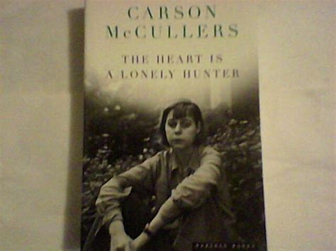 Amazon.com: The Heart Is a Lonely Hunter (0046442526418): Carson ...