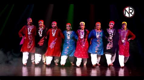 Kashmiri Folk Dance ROUF - YouTube