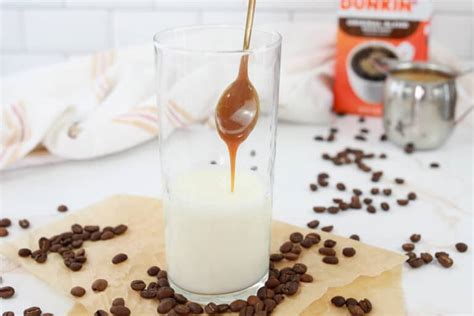 Dunkin Donuts Iced Caramel Macchiato - CopyKat Recipes