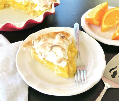 Orange Meringue Pie #SundaySupper - Cindy's Recipes and Writings